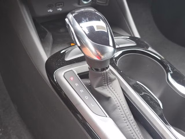 2026 Summit White Buick Envista Sport Touring FWD SUV