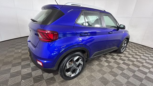 2023 Intense Blue Hyundai Venue Limited FWD SUV
