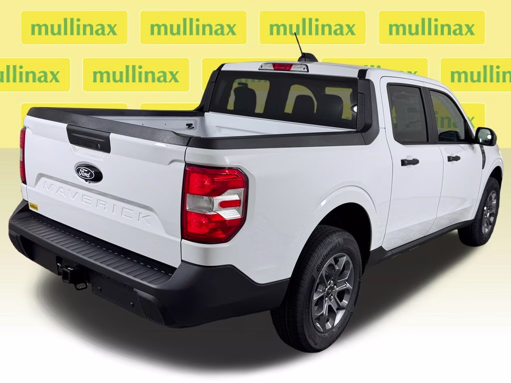 2026 Oxford White Ford Maverick XLT FWD Truck