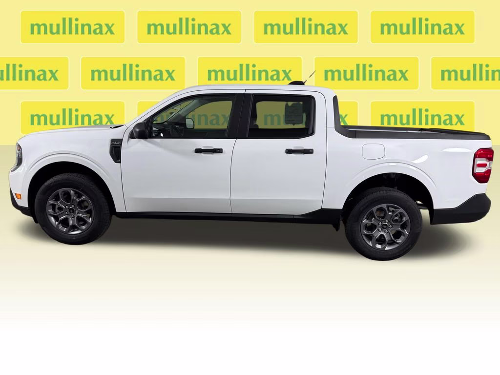 2026 Oxford White Ford Maverick XLT FWD Truck