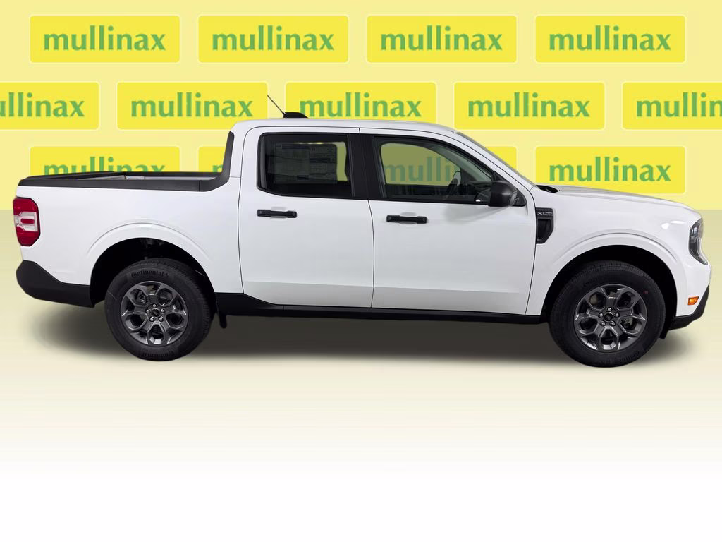 2026 Oxford White Ford Maverick XLT FWD Truck