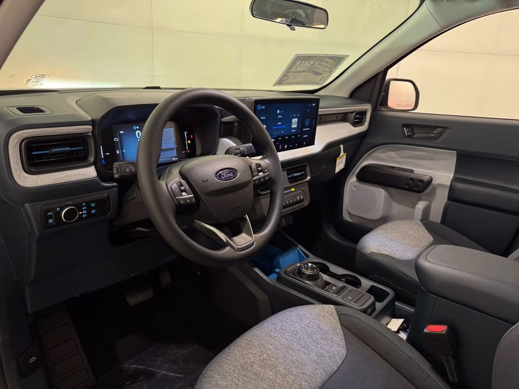 2026 Oxford White Ford Maverick XLT FWD Truck