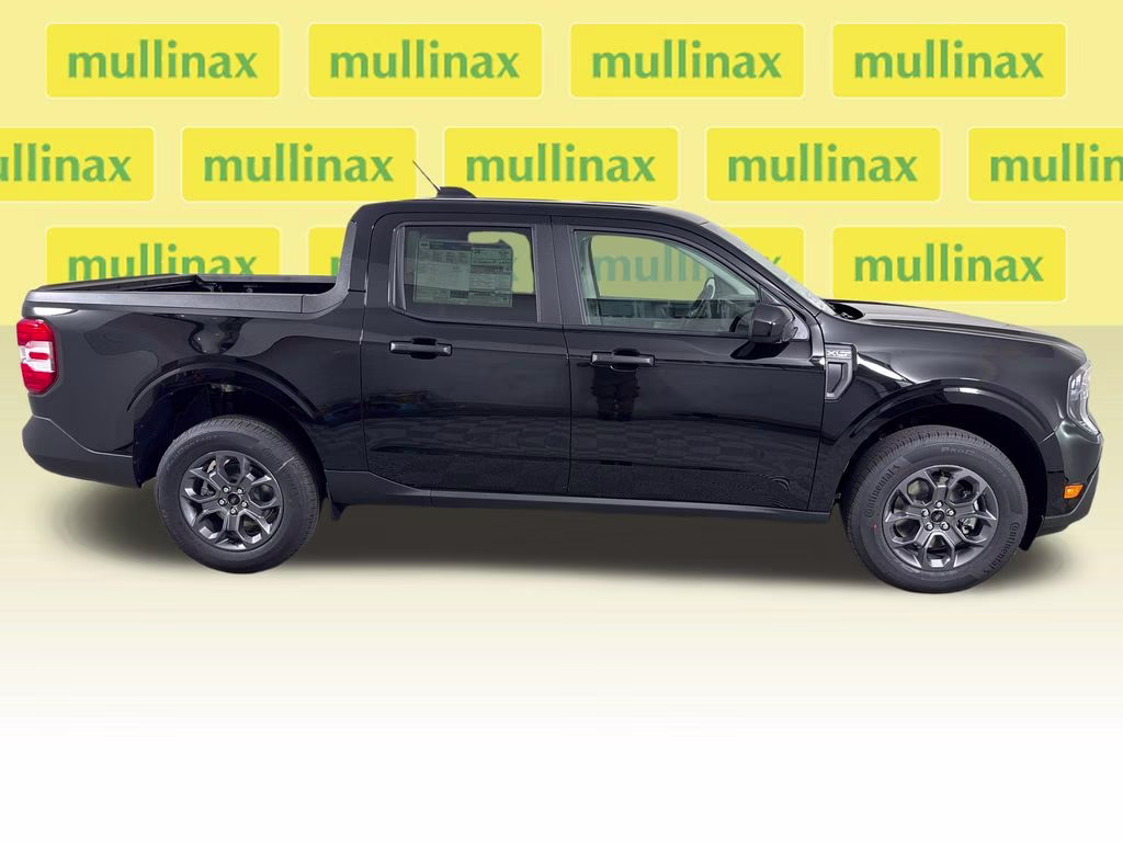 2026 Shadow Black Ford Maverick XLT FWD Truck