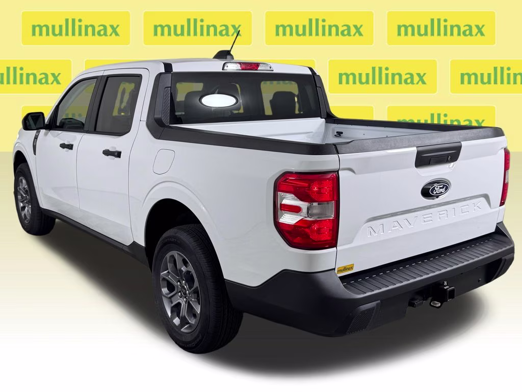 2026 Oxford White Ford Maverick XLT FWD Truck