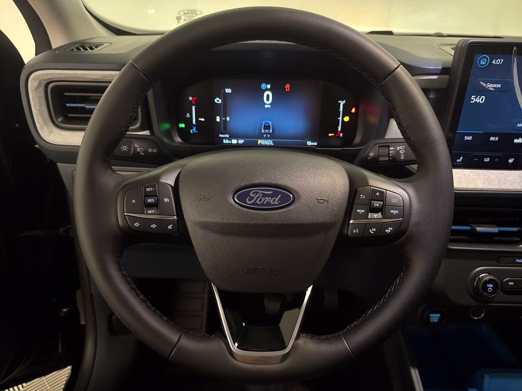 2026 Shadow Black Ford Maverick XLT FWD Truck