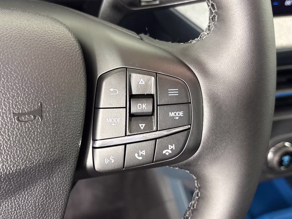 2026 Oxford White Ford Maverick XLT FWD Truck
