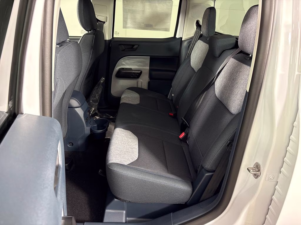 2026 Oxford White Ford Maverick XLT FWD Truck