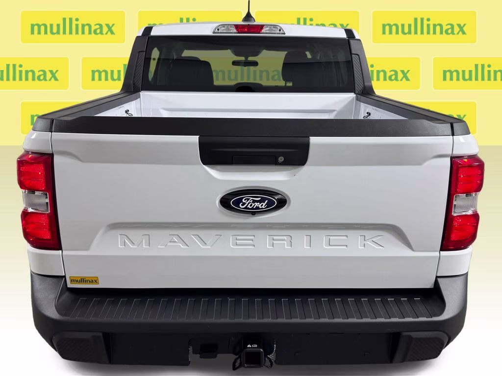 2026 Oxford White Ford Maverick XLT FWD Truck