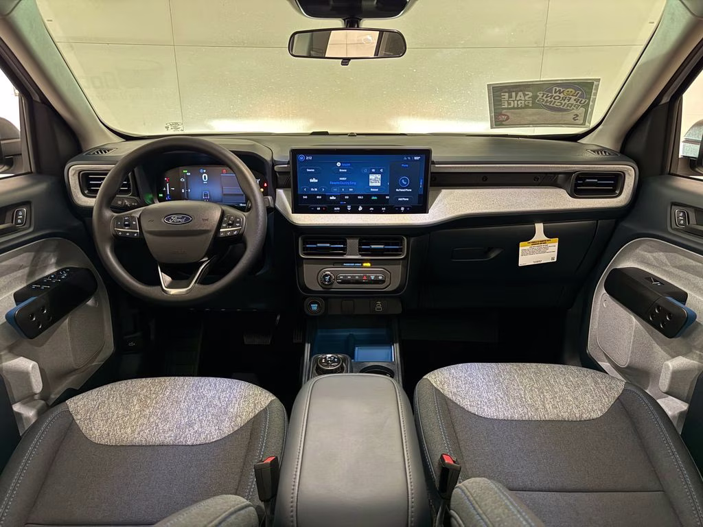 2026 Oxford White Ford Maverick XLT FWD Truck