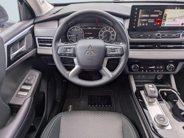 2026 Black Diamond Mitsubishi Outlander LE FWD SUV