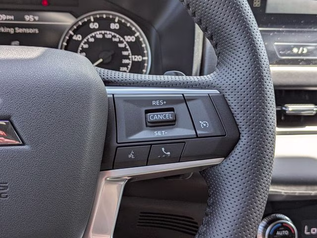 2026 Black Diamond Mitsubishi Outlander LE FWD SUV