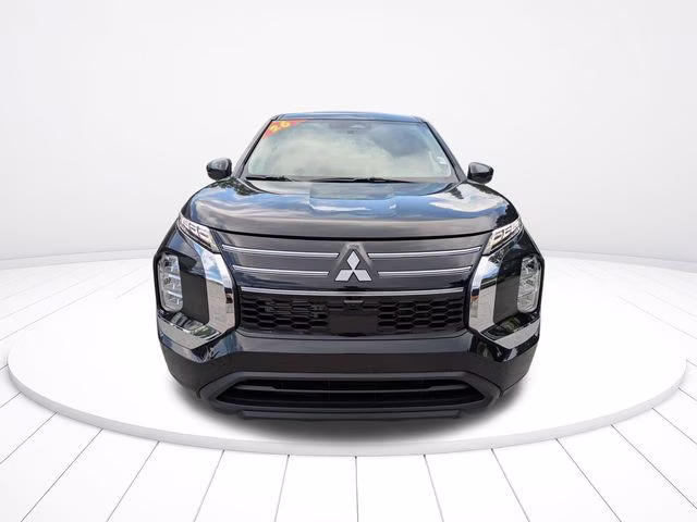 2026 Black Diamond Mitsubishi Outlander LE FWD SUV
