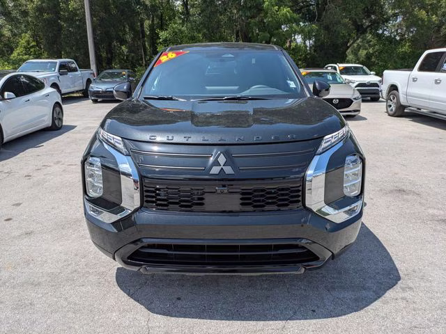 2026 Black Diamond Mitsubishi Outlander LE FWD SUV