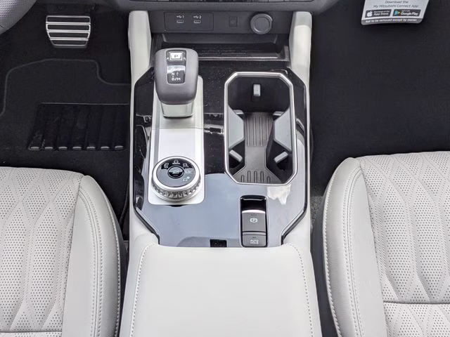 2026 Black Diamond Mitsubishi Outlander SEL FWD SUV