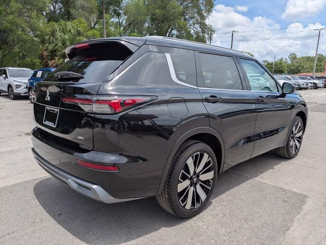 2026 Black Diamond Mitsubishi Outlander SEL FWD SUV