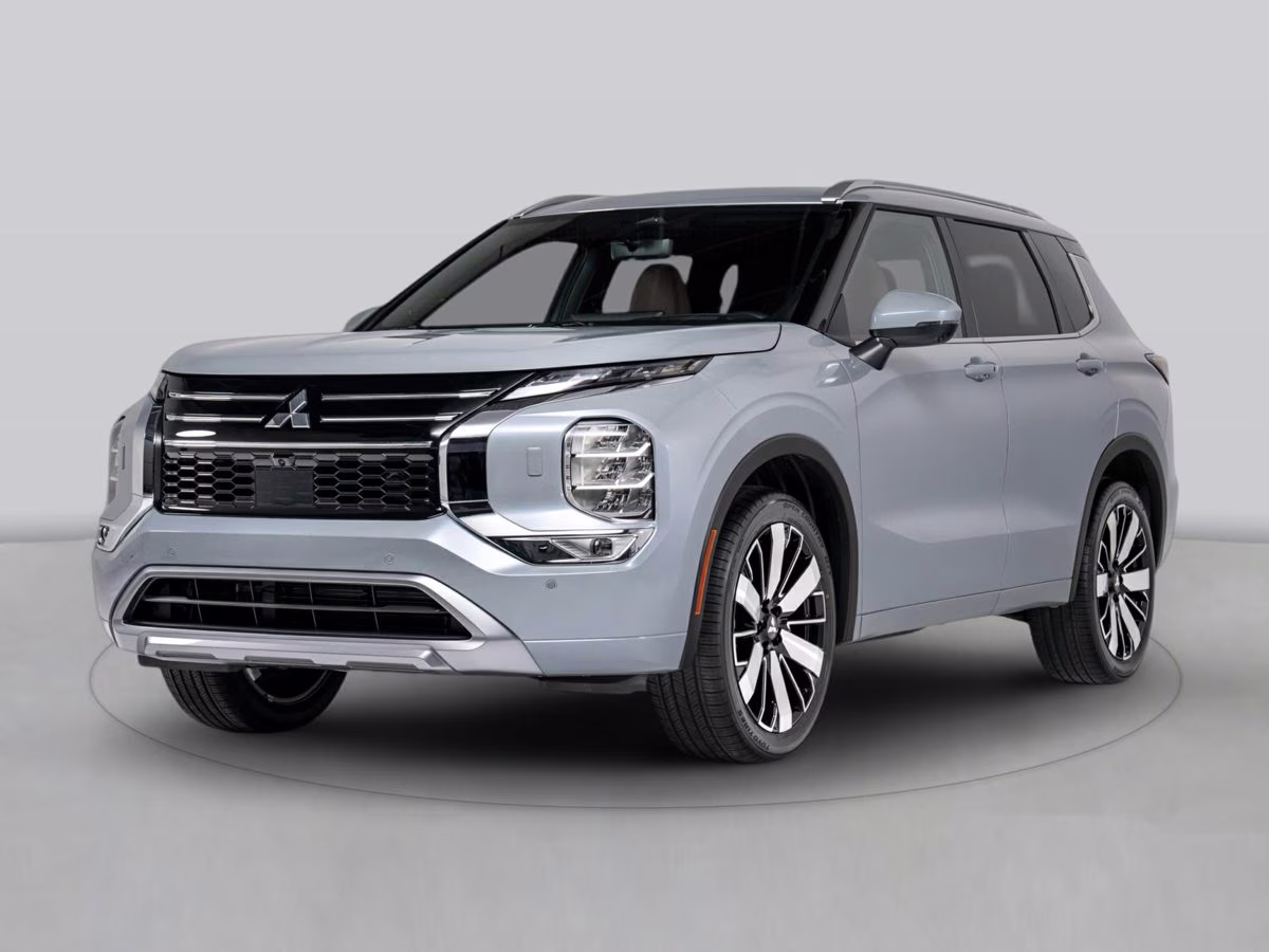 2026 Moonstone Gray/Black Roof Mitsubishi Outlander SEL FWD SUV