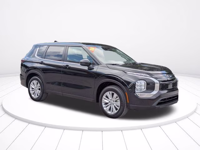 2026 Black Diamond Mitsubishi Outlander LE FWD SUV