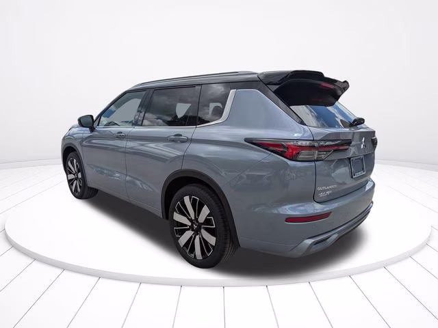 2026 Moonstone Gray/Black Roof Mitsubishi Outlander SEL FWD SUV