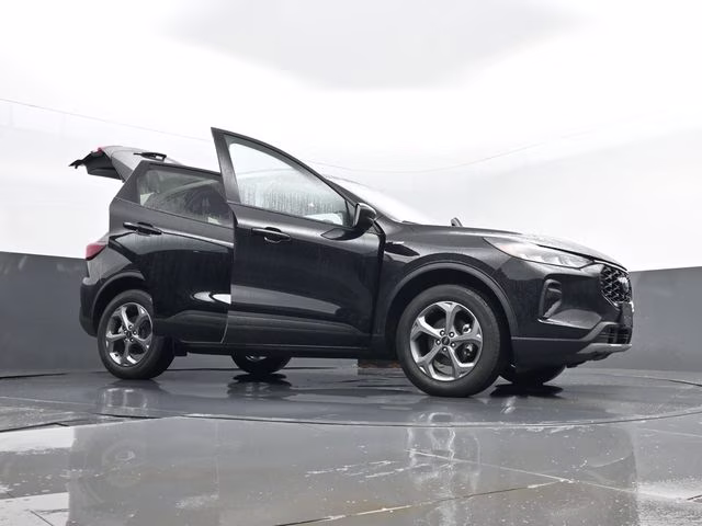 2025 Black Metallic Ford Escape ST-Line AWD SUV