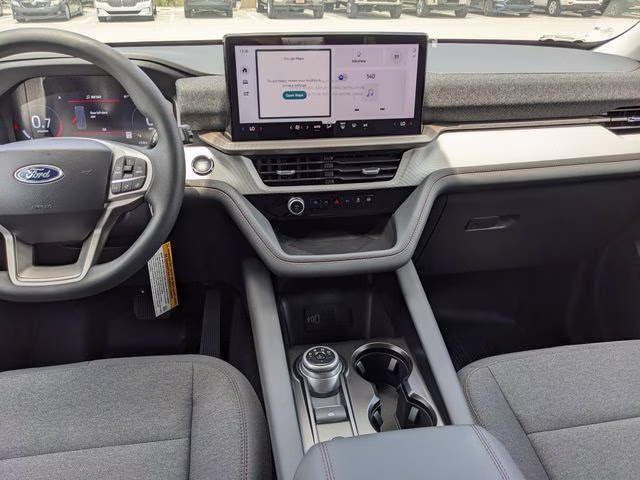 2026 Oxford White Ford Explorer Active 4X4 SUV