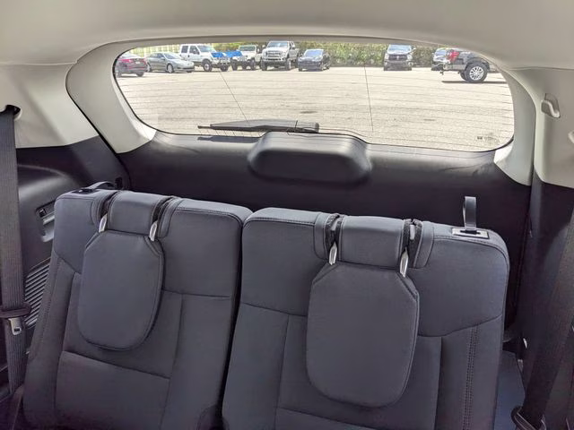 2026 Oxford White Ford Explorer Active 4X4 SUV