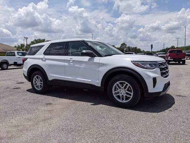 2026 Oxford White Ford Explorer Active 4X4 SUV