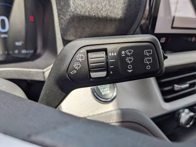 2026 Oxford White Ford Explorer Active 4X4 SUV