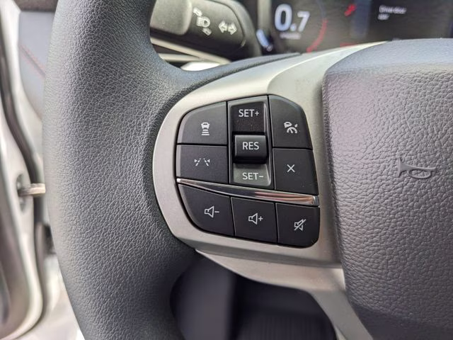 2026 Oxford White Ford Explorer Active 4X4 SUV