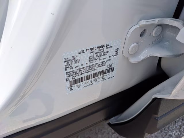 2026 Oxford White Ford Explorer Active 4X4 SUV