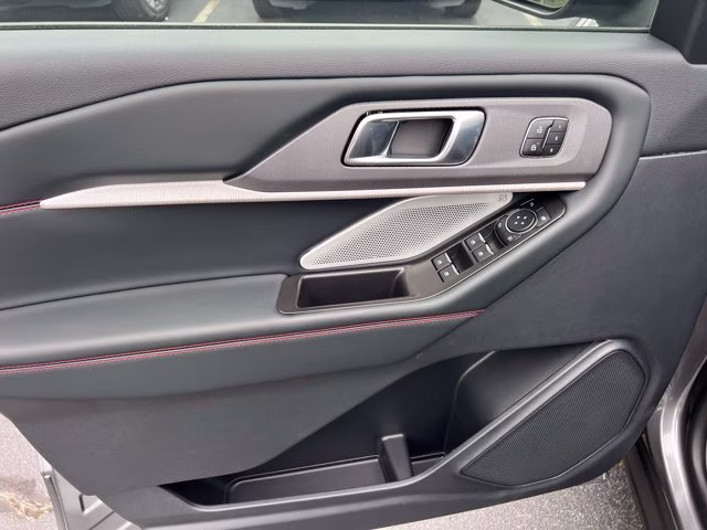 2025 Carbonized Gray Metallic Ford Explorer ST 4X4 SUV