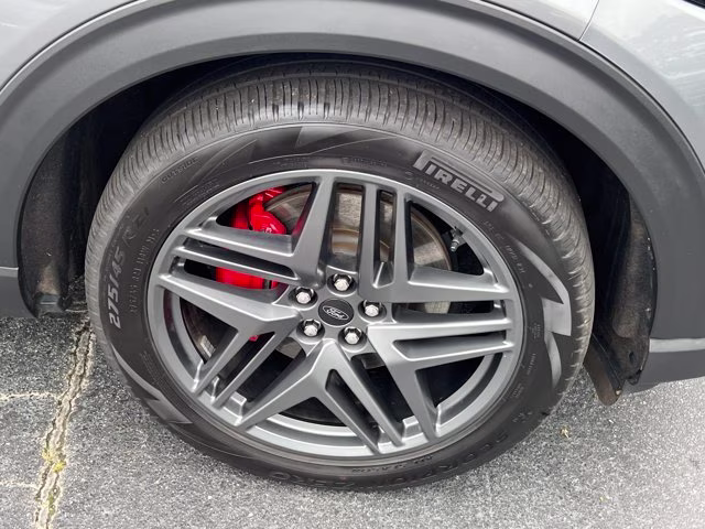 2025 Carbonized Gray Metallic Ford Explorer ST 4X4 SUV
