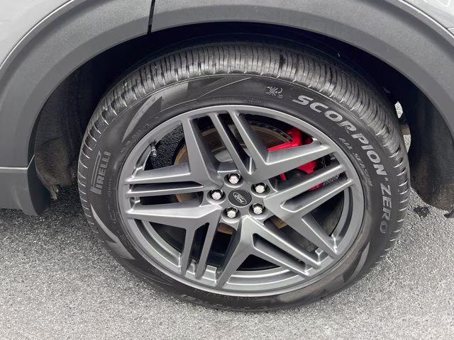 2025 Carbonized Gray Metallic Ford Explorer ST 4X4 SUV