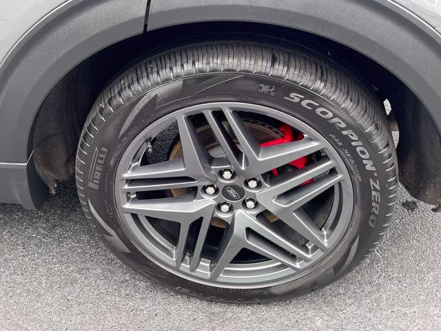 2025 Carbonized Gray Metallic Ford Explorer ST 4X4 SUV