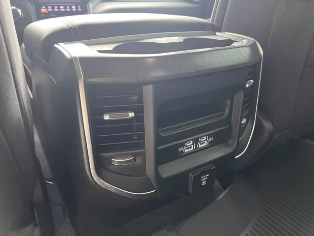 2026 Diamond Black Crystal Pearlcoat Ram 1500 Big Horn 4X4 Truck