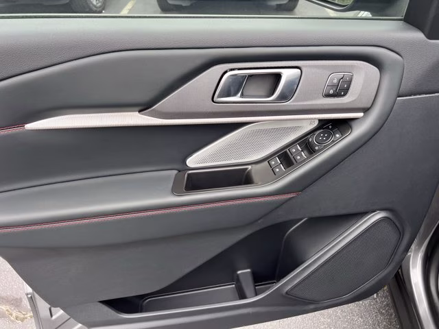 2025 Carbonized Gray Metallic Ford Explorer ST 4X4 SUV