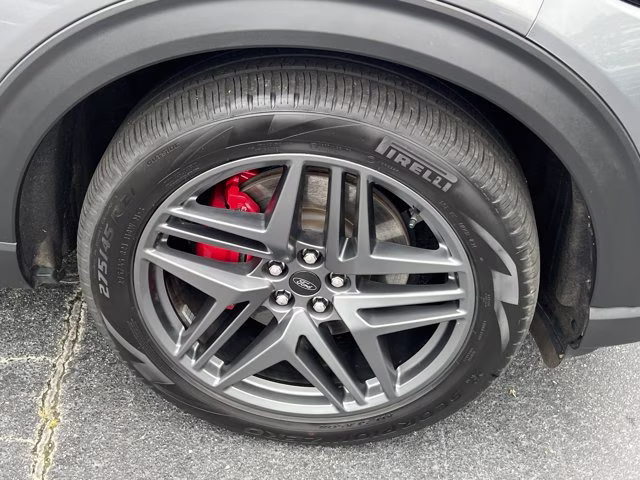 2025 Carbonized Gray Metallic Ford Explorer ST 4X4 SUV