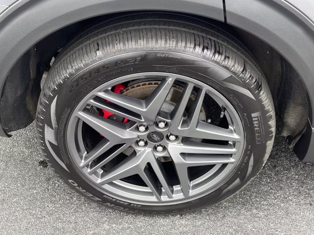 2025 Carbonized Gray Metallic Ford Explorer ST 4X4 SUV