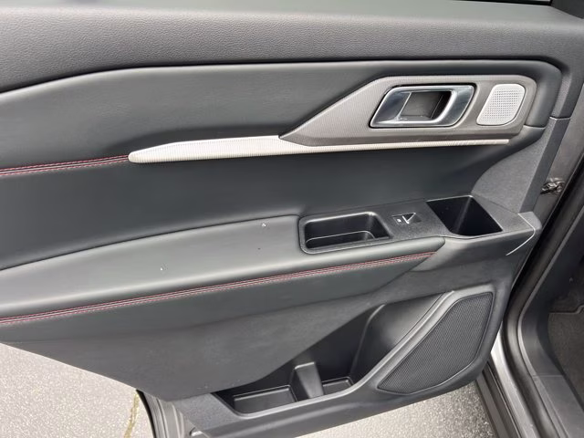 2025 Carbonized Gray Metallic Ford Explorer ST 4X4 SUV