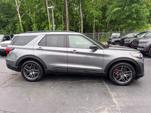 2025 Carbonized Gray Metallic Ford Explorer ST 4X4 SUV