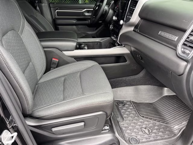 2026 Diamond Black Crystal Pearlcoat Ram 1500 Big Horn 4X4 Truck