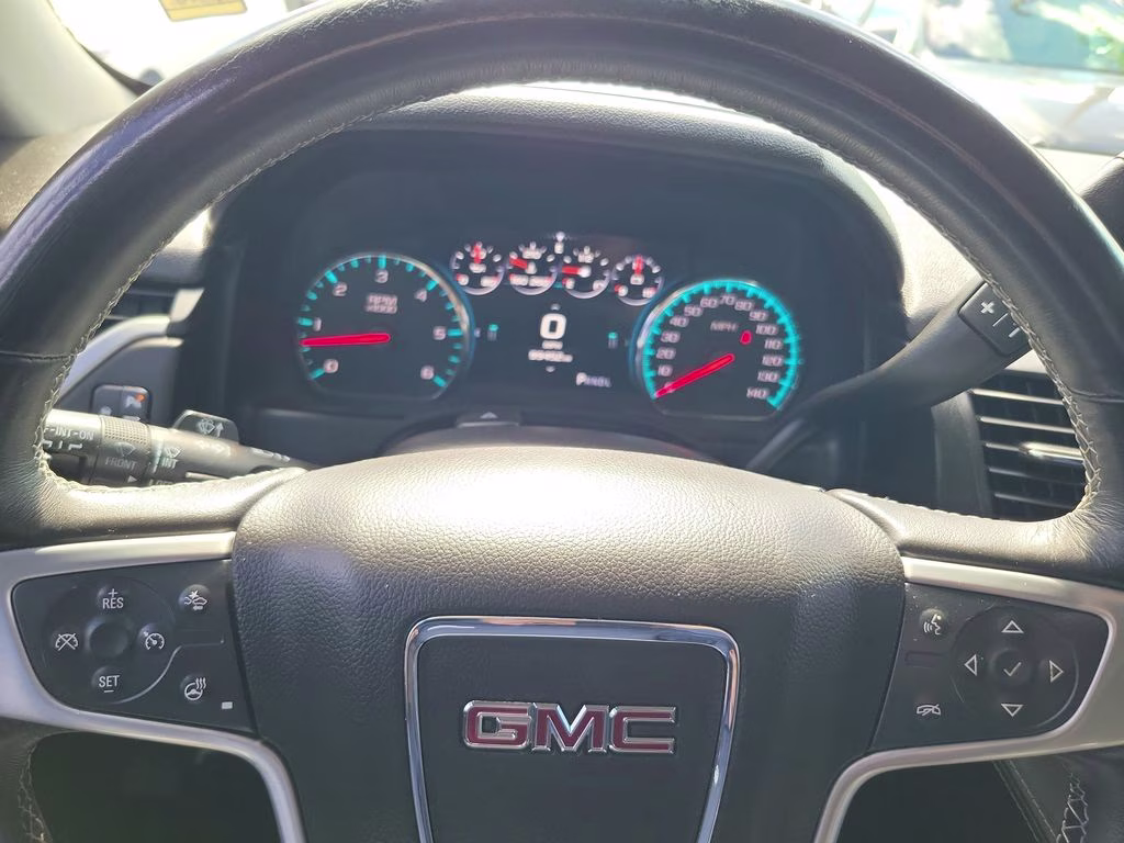 2017 Summit White GMC Yukon SLT RWD SUV