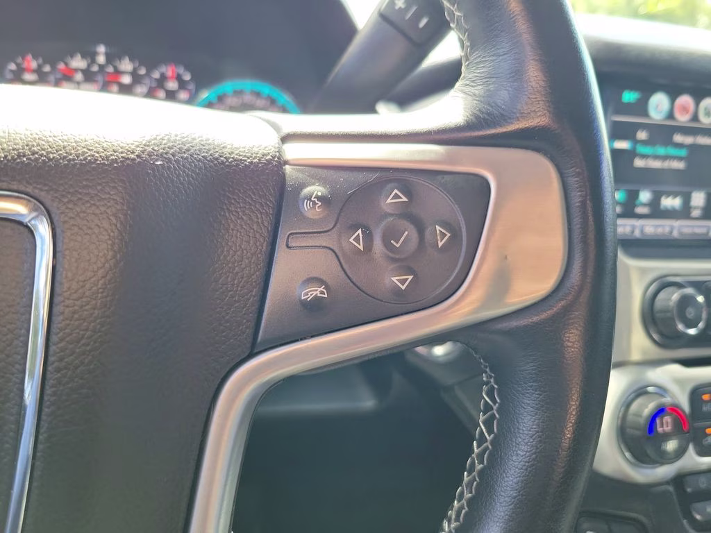 2017 Summit White GMC Yukon SLT RWD SUV