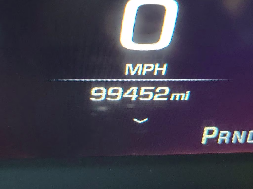 2017 Summit White GMC Yukon SLT RWD SUV