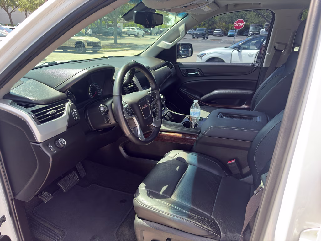 2017 Summit White GMC Yukon SLT RWD SUV