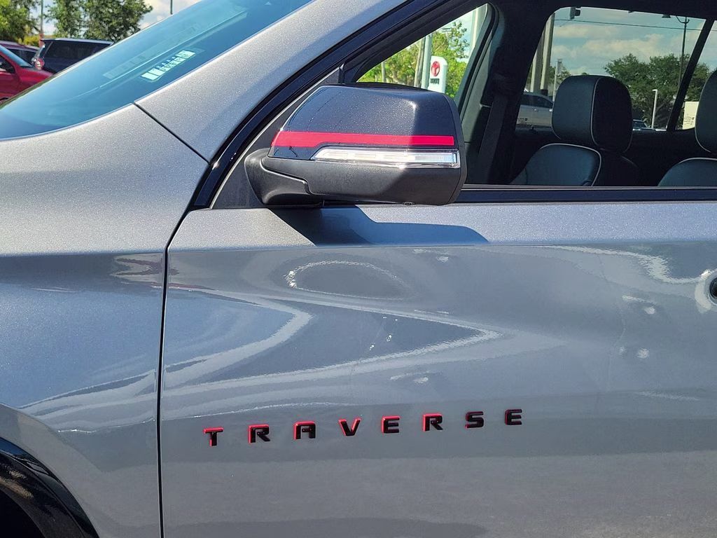 2024 Sterling Gray Metallic Chevrolet Traverse Limited Premier FWD SUV