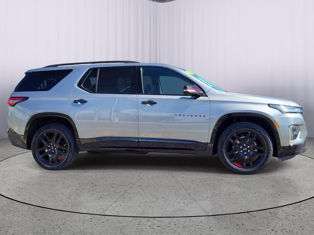 2024 Sterling Gray Metallic Chevrolet Traverse Limited Premier FWD SUV