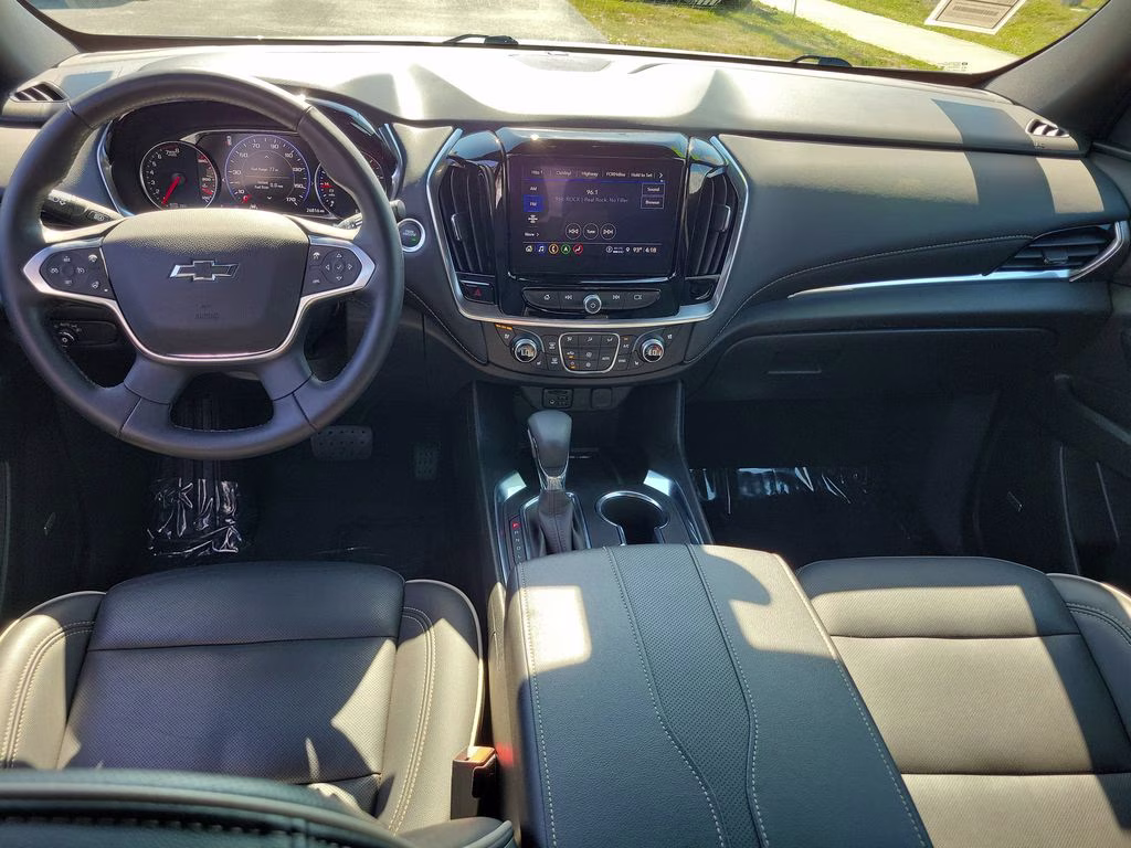 2024 Sterling Gray Metallic Chevrolet Traverse Limited Premier FWD SUV