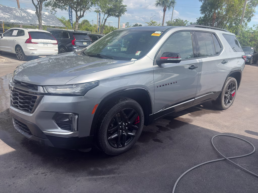 2024 Sterling Gray Metallic Chevrolet Traverse Limited Premier FWD SUV