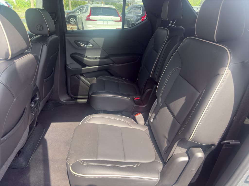 2024 Sterling Gray Metallic Chevrolet Traverse Limited Premier FWD SUV