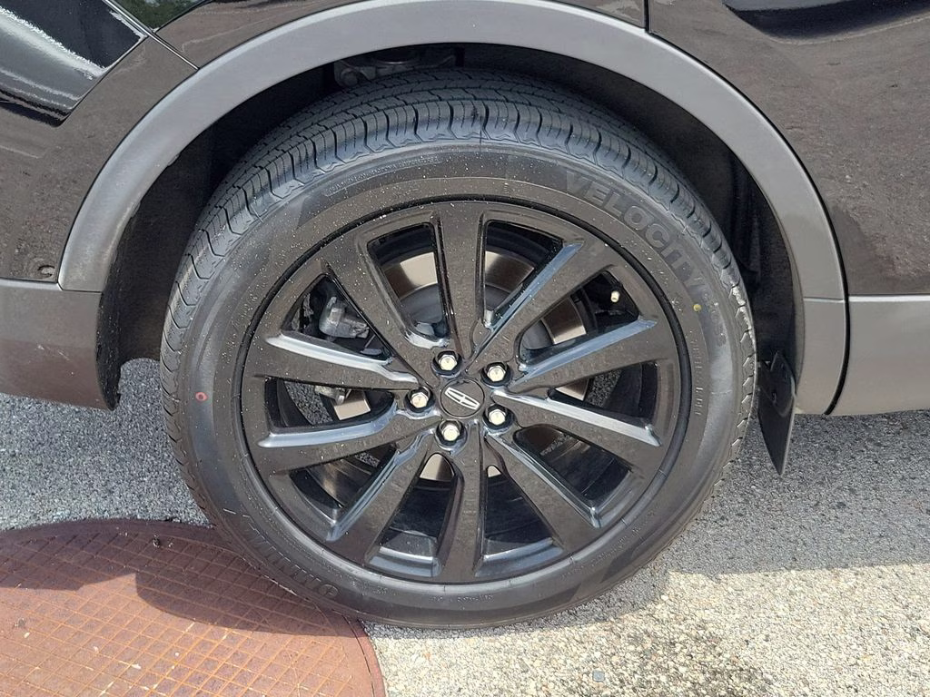 2023 Infinite Black Metallic Clearcoat Lincoln Nautilus Reserve AWD SUV